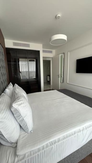 Grand Sapphire Resort Long Beach Trikomo Kültér fotó